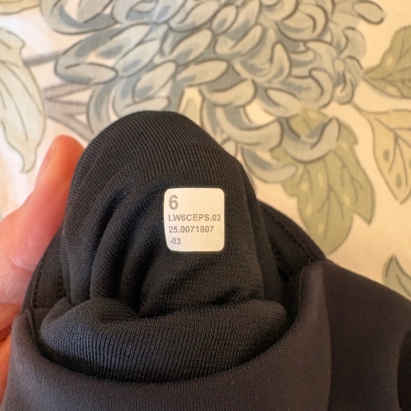 Lululemon Wunder Train Leggings w/Pockets Size 6 like New - Picture 15 of 15